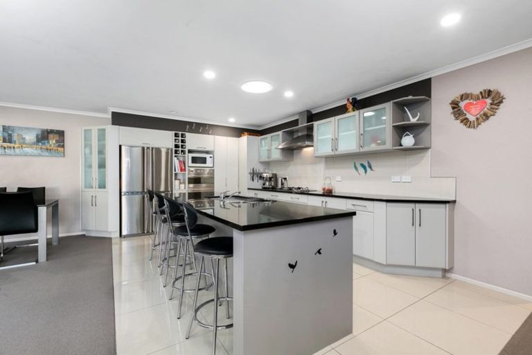 Photo of property in 42 Palazzo Drive, Papamoa Beach, Papamoa, 3118