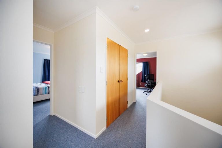 Photo of property in 11 Mcilwaine Place, Marton, 4710