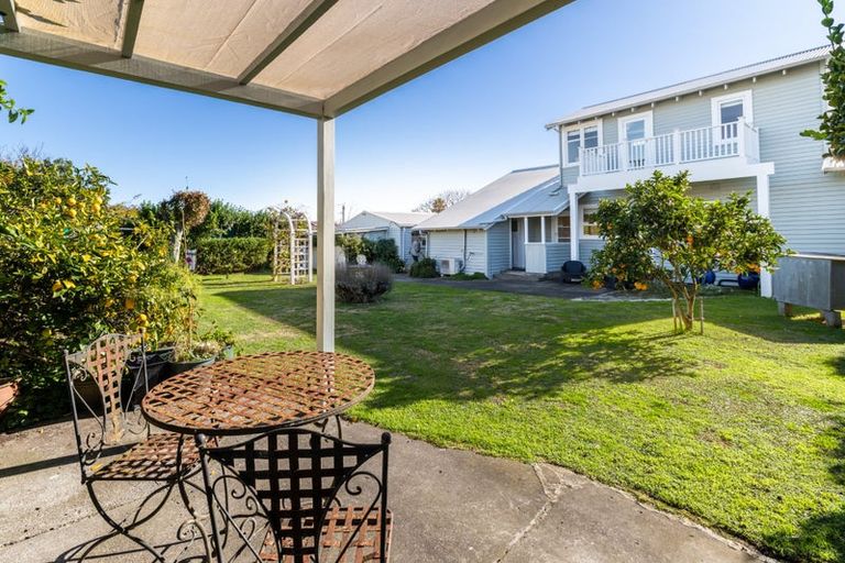 Photo of property in 86 Te Mata Road, Havelock North, 4130