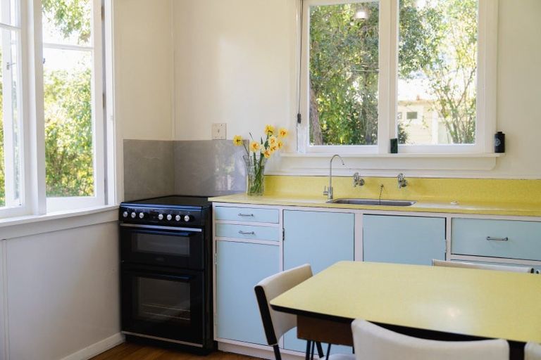 Photo of property in 10 Crescent Street, Purakaunui, Port Chalmers, 9081