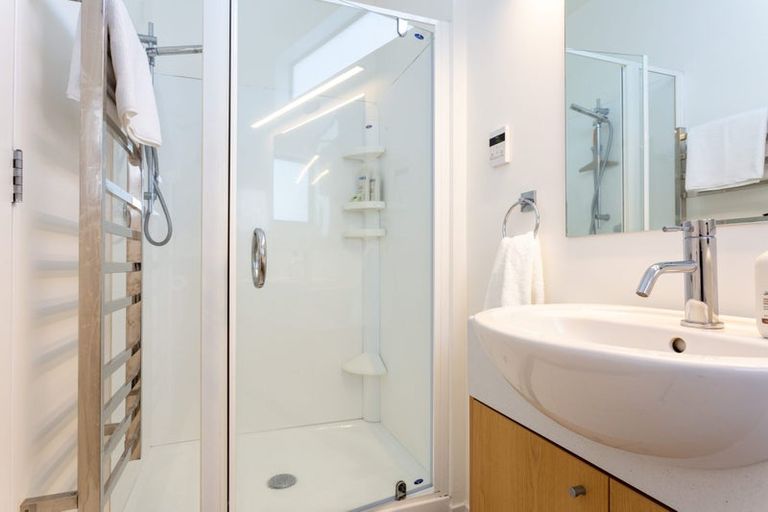 Photo of property in 394 The Esplanade, Island Bay, Wellington, 6023