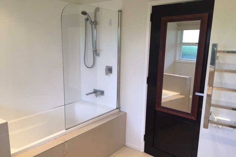 Photo of property in 30 Highfield Place, Avonhead, Christchurch, 8042