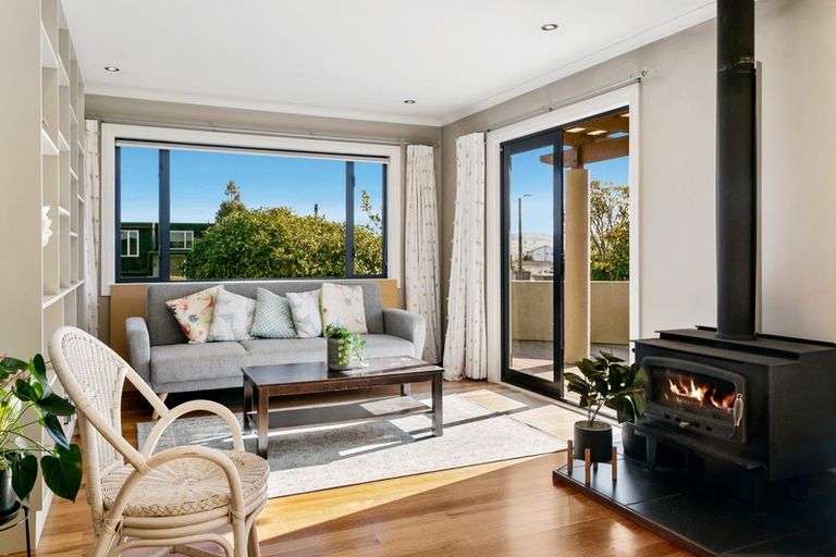 Photo of property in 10 Mccauley Grove, Hilltop, Taupo, 3330