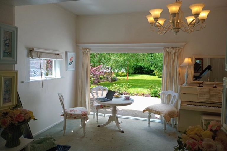 Photo of property in 86 Grey Street, Woodville, 4920