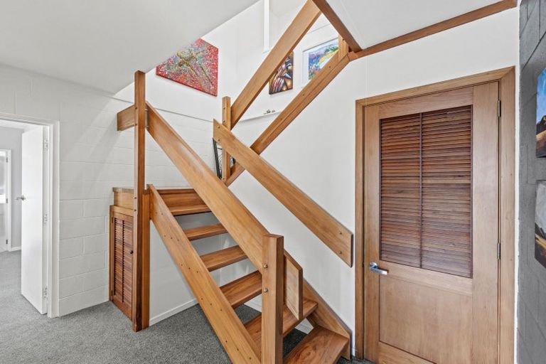 Photo of property in 21 Muritai Terrace, Mount Pleasant, Christchurch, 8081