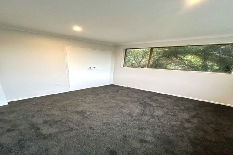 Photo of property in 39 Oak Avenue, Paremata, Porirua, 5024