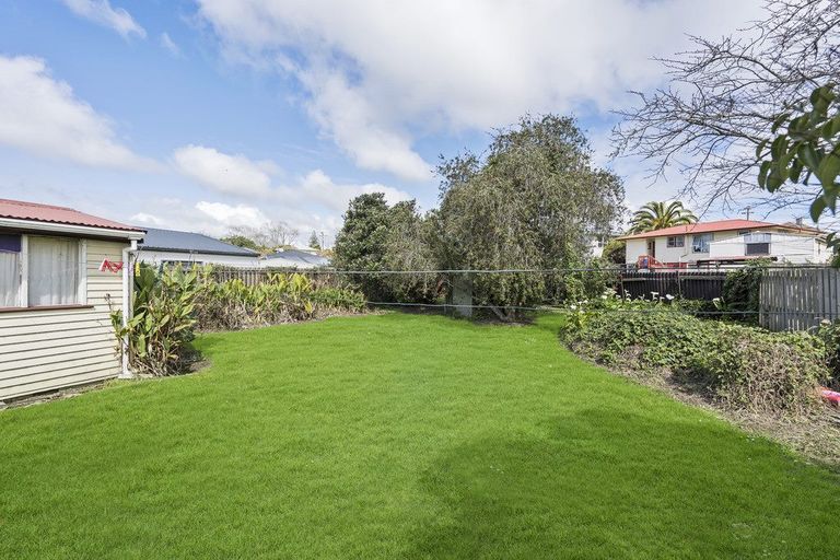 Photo of property in 11 Blampied Road, Otara, Auckland, 2023