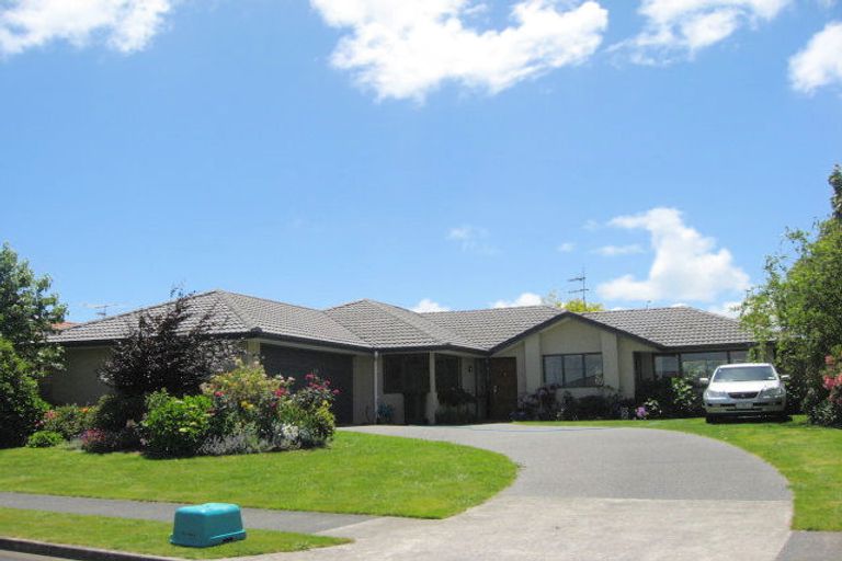 Photo of property in 17 Moss Crescent, Takanini, 2112