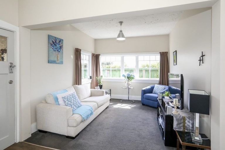 Photo of property in 27 Diamond Avenue, Spreydon, Christchurch, 8024