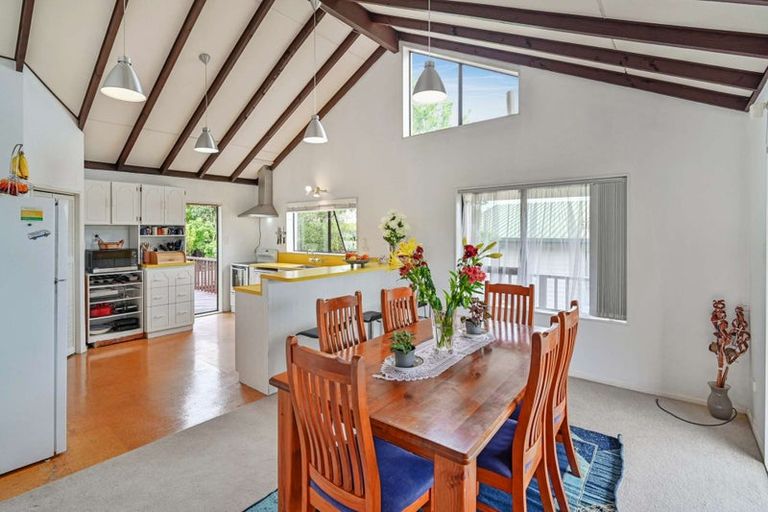 Photo of property in 60 Abbotsford Road, Waipawa, 4210