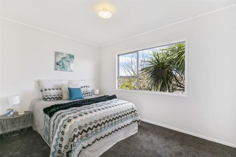 Photo of property in 5 Jarrah Place, Massey, Auckland, 0614