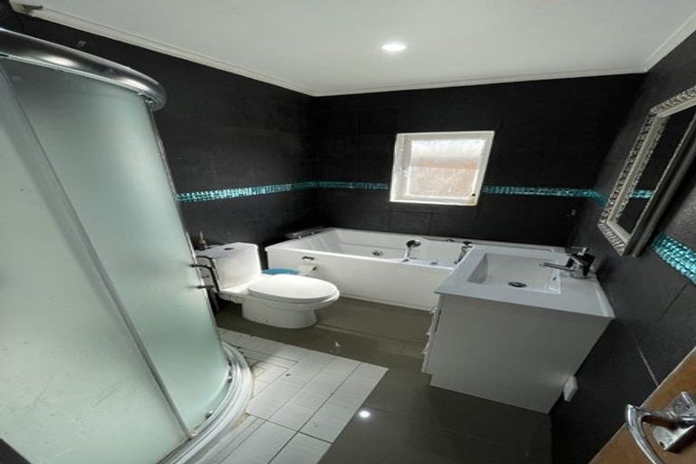 Photo of property in 2/37 Clendon Avenue, Papatoetoe, Auckland, 2025