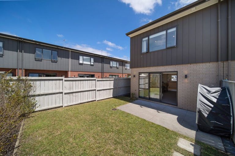 Photo of property in 4 Orona Place, Takanini, 2112
