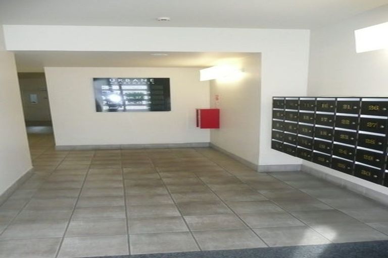 Photo of property in Urbane Apartments, 46/29 Webb Street, Mount Cook, Wellington, 6011