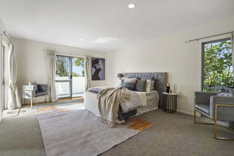 Photo of property in 2/22 Valley Road, Browns Bay, Auckland, 0630