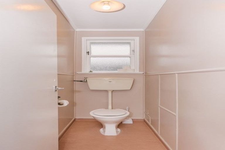 Photo of property in 45 Tweed Street, Roslyn, Palmerston North, 4414