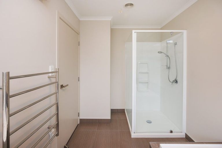 Photo of property in 8 Gibraltar Way, Fitzherbert, Palmerston North, 4410