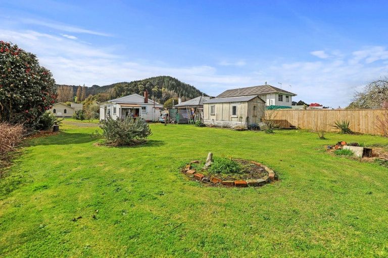 Photo of property in 69 Taupo Road, Taumarunui, 3920