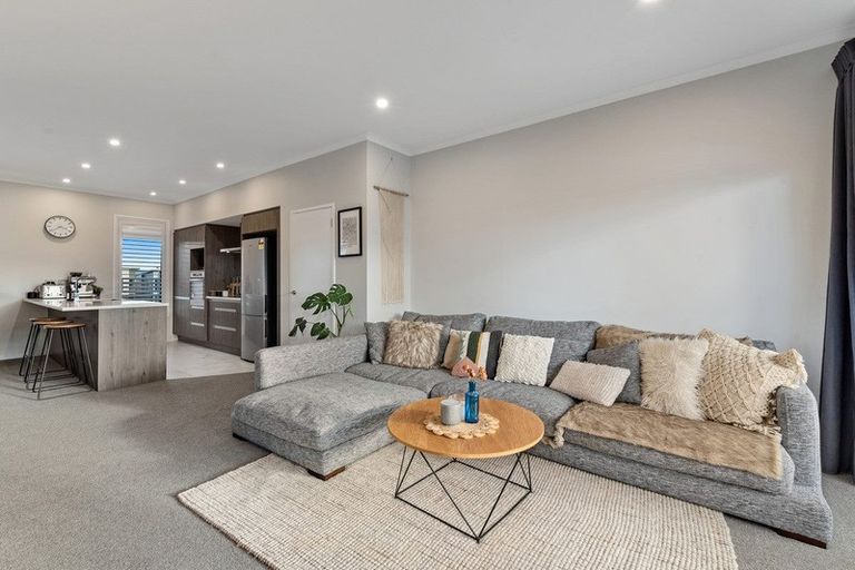 Photo of property in 83e Hobsonville Point Road, Hobsonville, Auckland, 0616