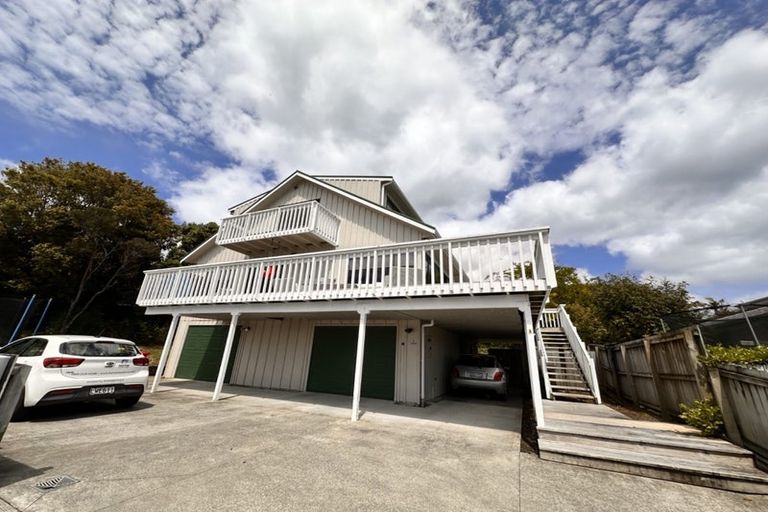 Photo of property in 10 Pae Moana Place, Stanmore Bay, Whangaparaoa, 0932