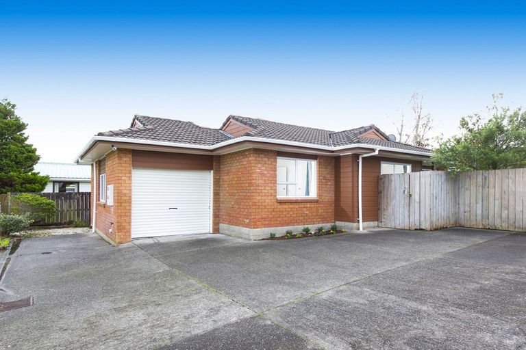 Photo of property in 5 Newington Road, Henderson, Auckland, 0612