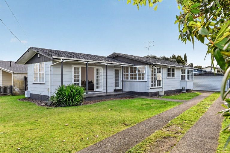Photo of property in 260 Sandwich Road, St Andrews, Hamilton, 3200