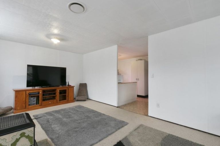 Photo of property in 29 Grimsby Grove, Wainuiomata, Lower Hutt, 5014