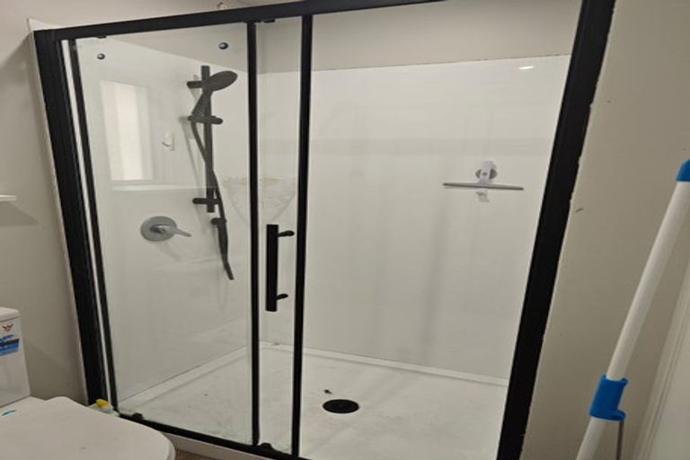 Photo of property in 50 Woodhouse Avenue, Karori, Wellington, 6012