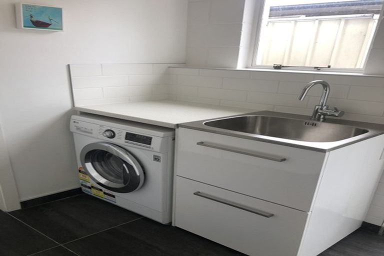 Photo of property in 2/38 Clare Road, St Albans, Christchurch, 8014