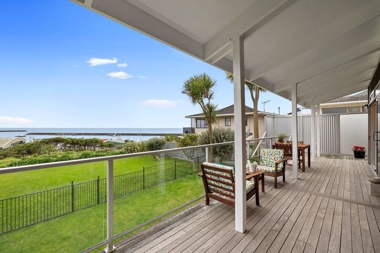 Photo of property in 22a Whiteley Street, Moturoa, New Plymouth, 4310