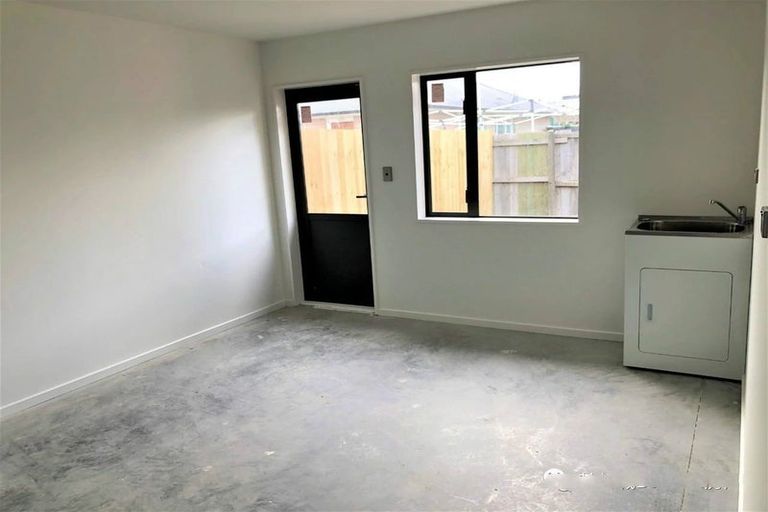 Photo of property in 17 Delph Street, Avonhead, Christchurch, 8042