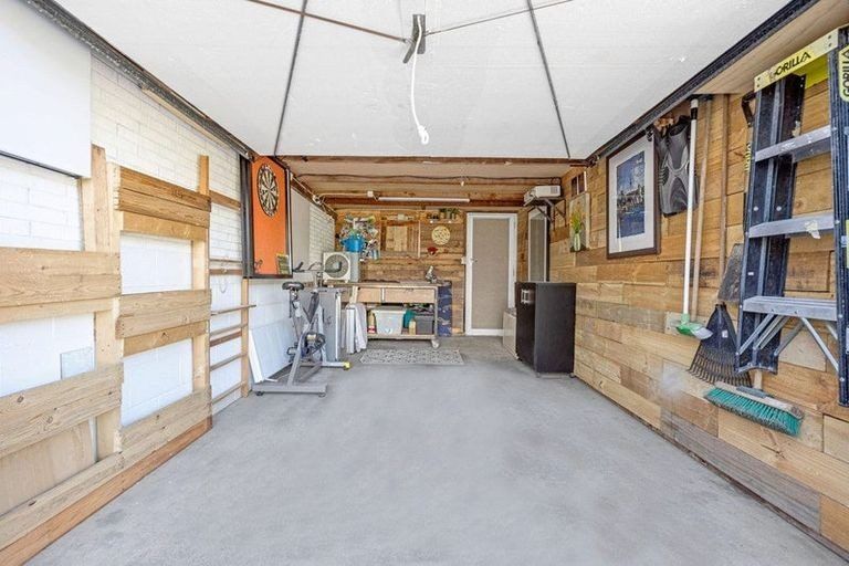 Photo of property in 1/15 Northboro Road, Hauraki, Auckland, 0622