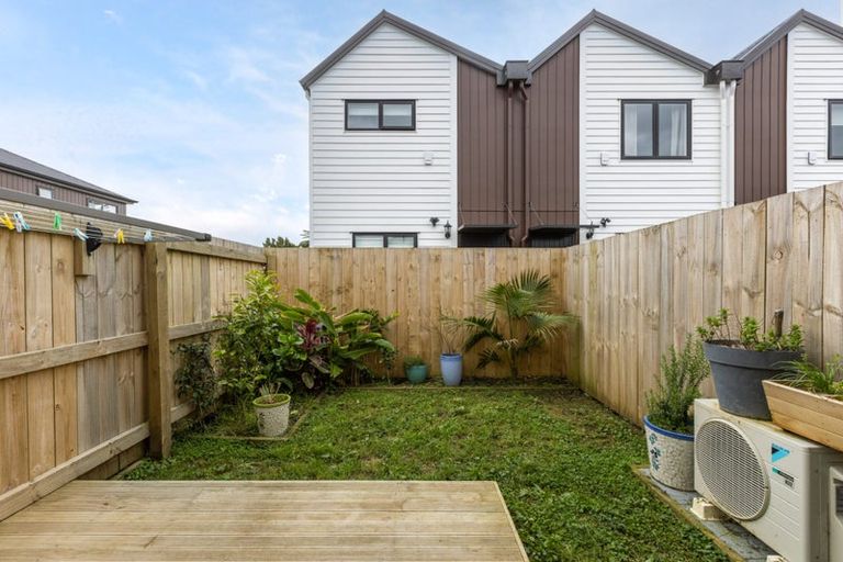 Photo of property in 133b Lancaster Road, Beach Haven, Auckland, 0626