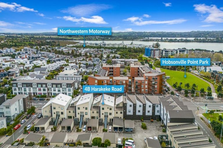 Photo of property in 17 Kanuka Road, Hobsonville, Auckland, 0616