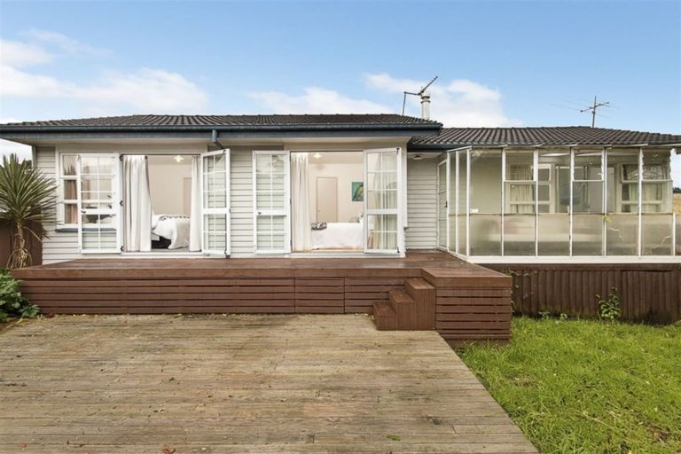 Photo of property in 36 Hobart Crescent, Wattle Downs, Auckland, 2103