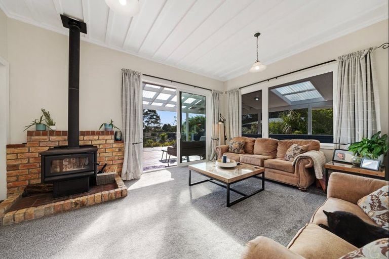 Photo of property in 176 Wishart Road, Helensville, 0875