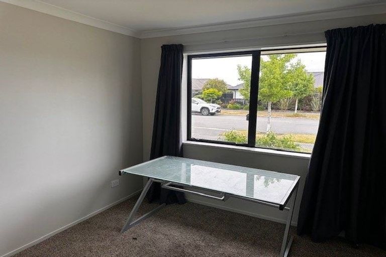 Photo of property in 122 Te Rito Street, Marshland, Christchurch, 8083
