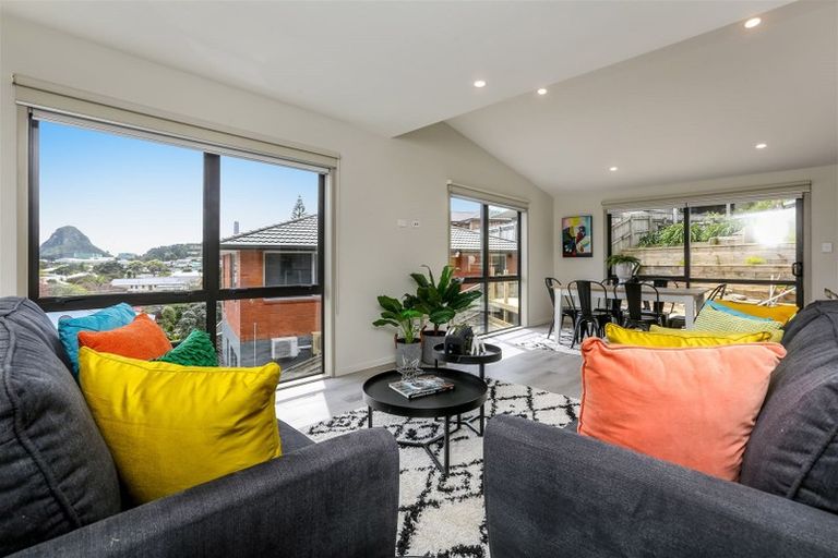 Photo of property in 14 Lavender Close, Spotswood, New Plymouth, 4310