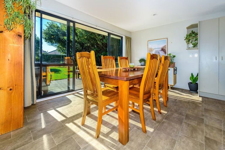 Photo of property in 9 School Lane, Kirwee, Darfield, 7571