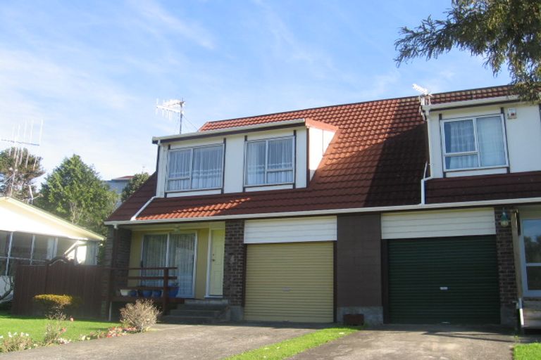 Photo of property in 4 Halyard Place, Whitby, Porirua, 5024