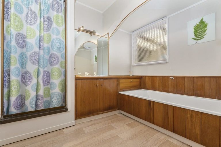 Photo of property in 38 Corlett Street, Utuhina, Rotorua, 3015