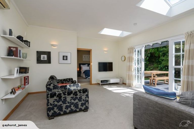 Photo of property in 11 Albemarle Road, Northland, Wellington, 6012