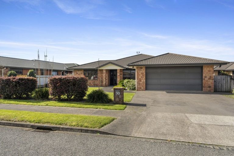 Photo of property in 30 Montague Grove, Stratford, 4332