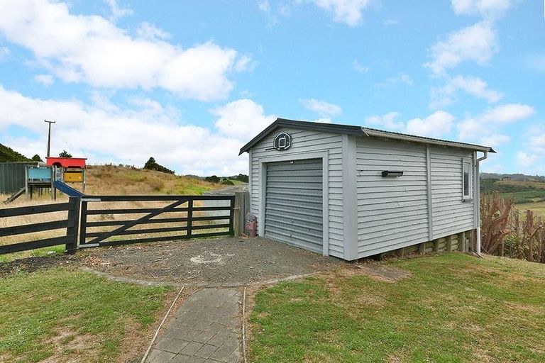 Photo of property in 290 Shanks Road, Helensville, 0875