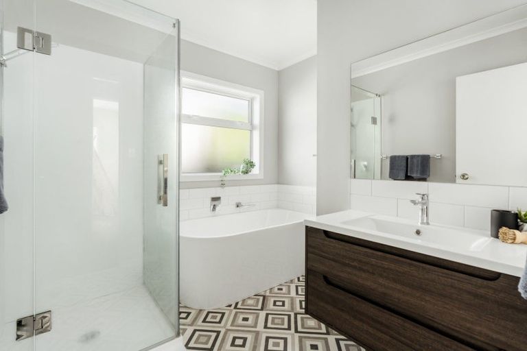 Photo of property in 62 Bell Street, Judea, Tauranga, 3110