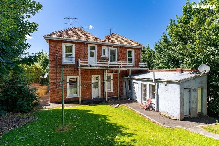 Photo of property in 8 Heriot Row, Dunedin Central, Dunedin, 9016
