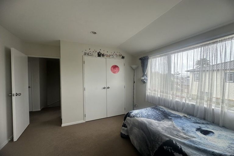 Photo of property in 27/22 Northcross Drive, Oteha, Auckland, 0632