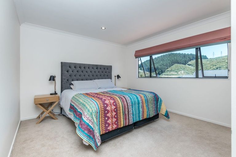 Photo of property in 2 Ridley Green, Churton Park, Wellington, 6037