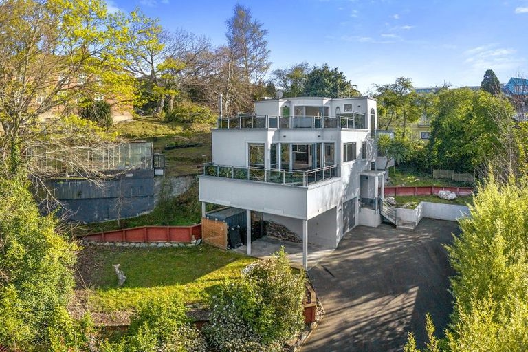 Photo of property in 4 Heriot Row, Dunedin Central, Dunedin, 9016