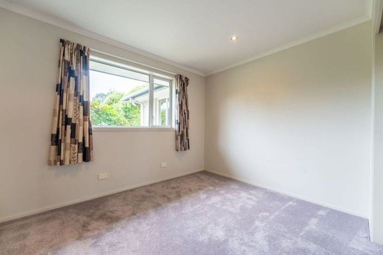 Photo of property in 140 Awamoa Road, Holmes Hill, Oamaru, 9492